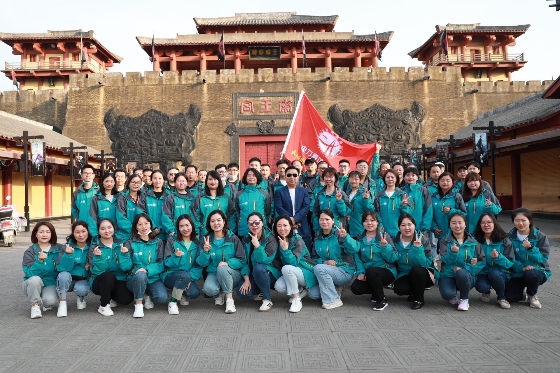 不負(fù)好時(shí)光,一起“趣”春游!