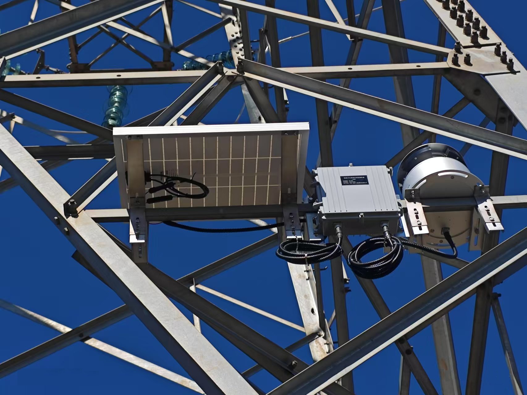 高壓輸電線路絕緣子污穢度在線監(jiān)測系統(tǒng)GDPM-94 高壓輸電線路絕緣子污穢度在線監(jiān)測系統(tǒng)